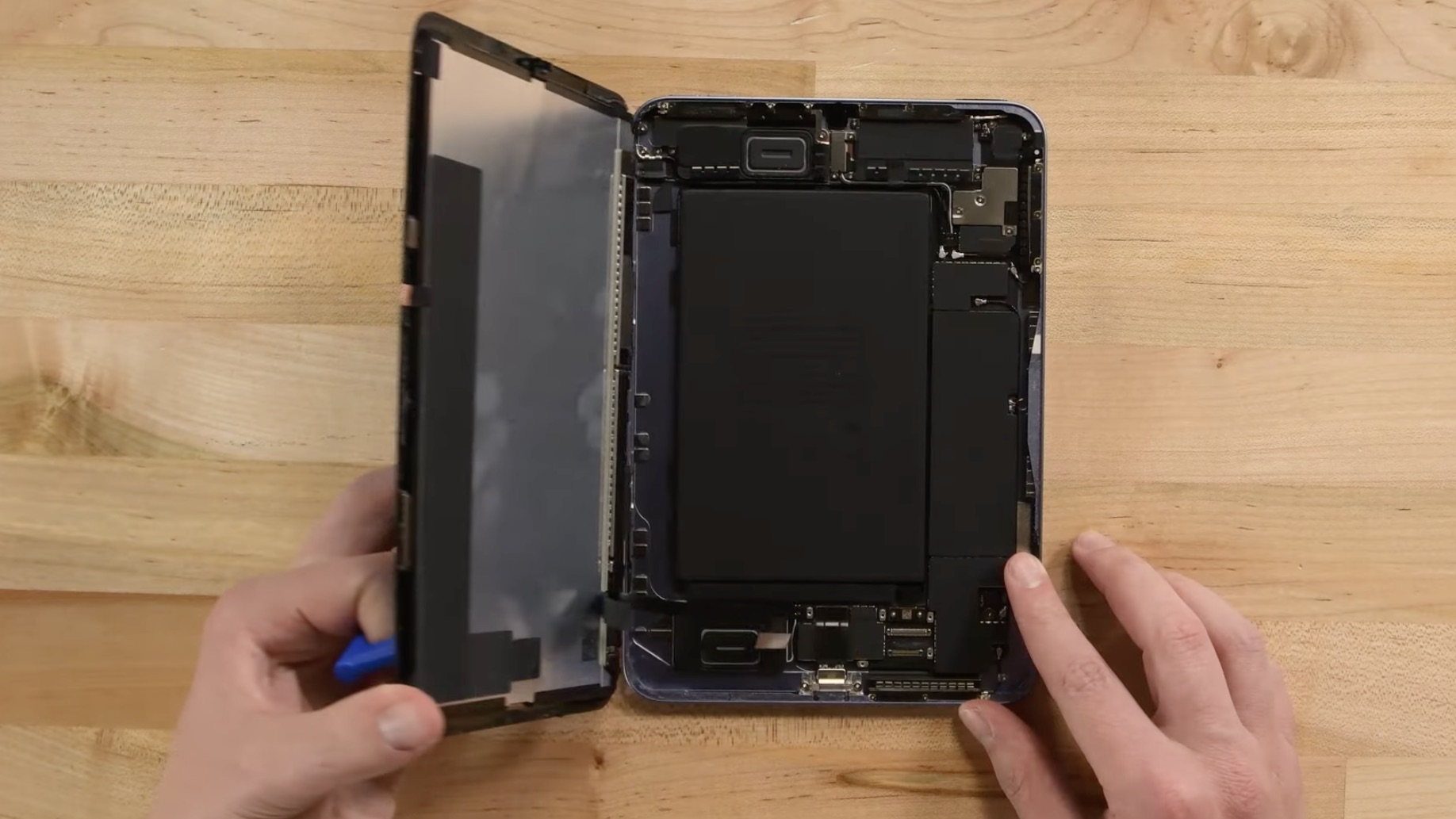 iPad mini 内部结构拆解