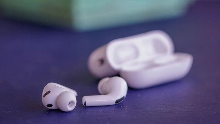 摄像头版 AirPods 引发隐私讨论