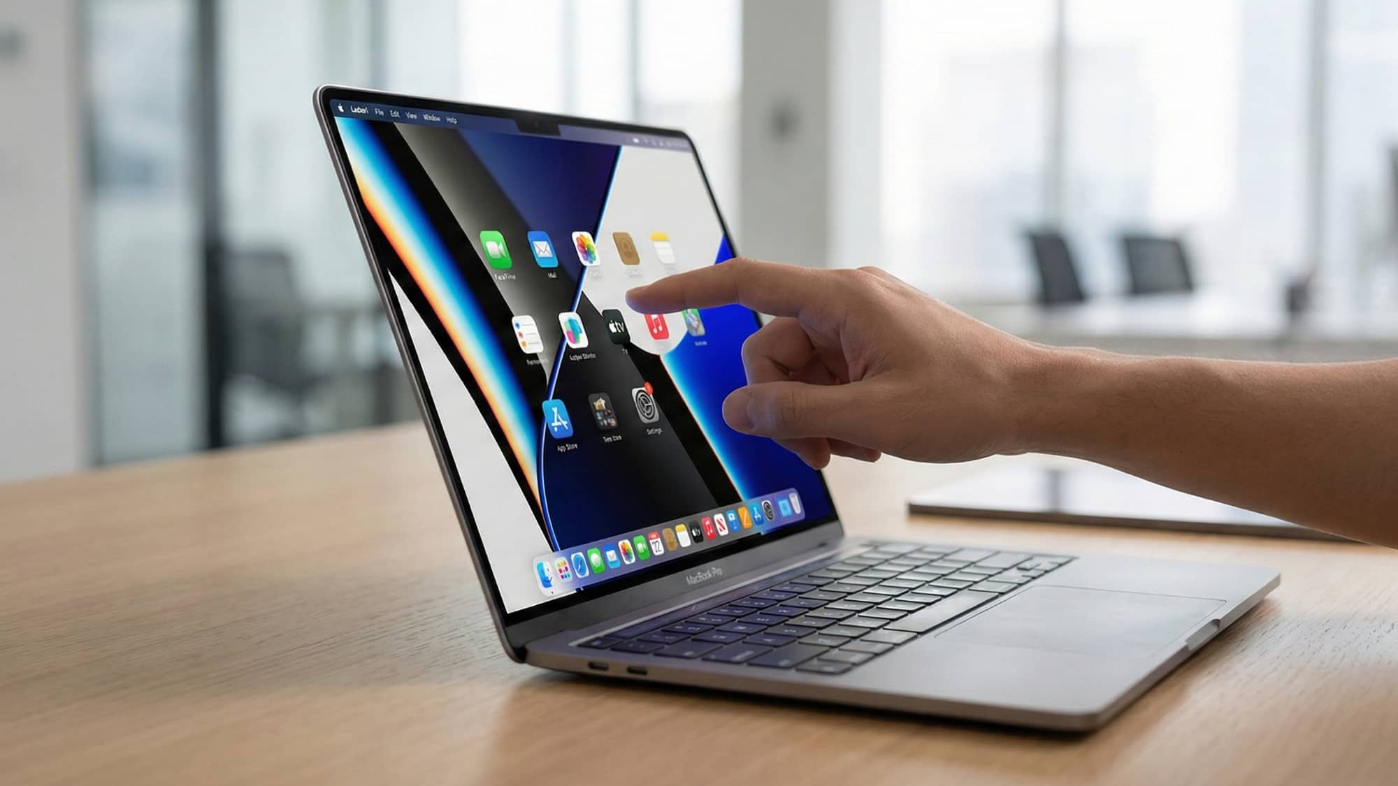 一台打开的 MacBook Pro 侧视图