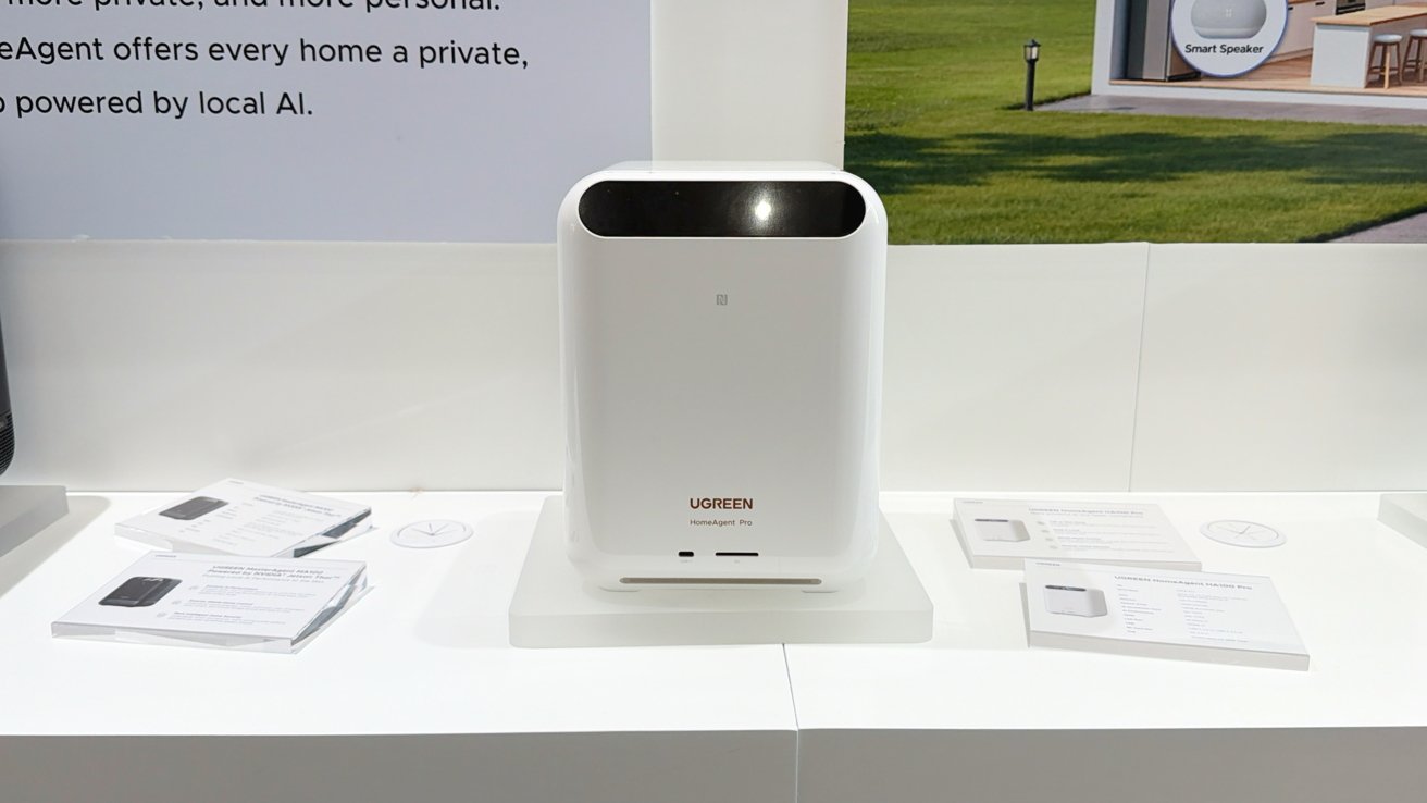 绿联 HomeAgent 本地 AI 边缘中枢
