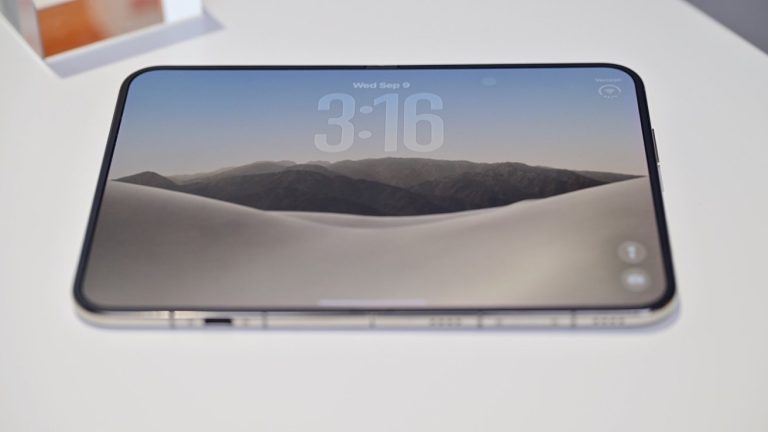iPhone Duo 想要桌面级性能，先从散热动刀