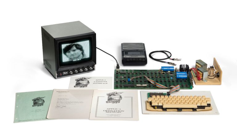 乔布斯回信见证历史：Apple-1 拍出 115 万美元